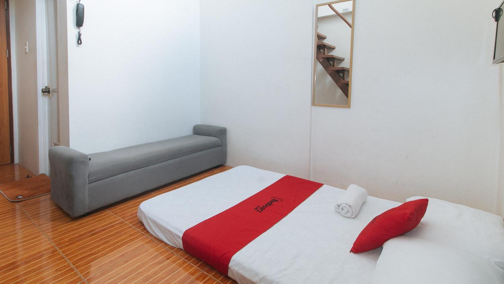 Reddoorz At Goldentown Hotel Davao City Bagian luar foto