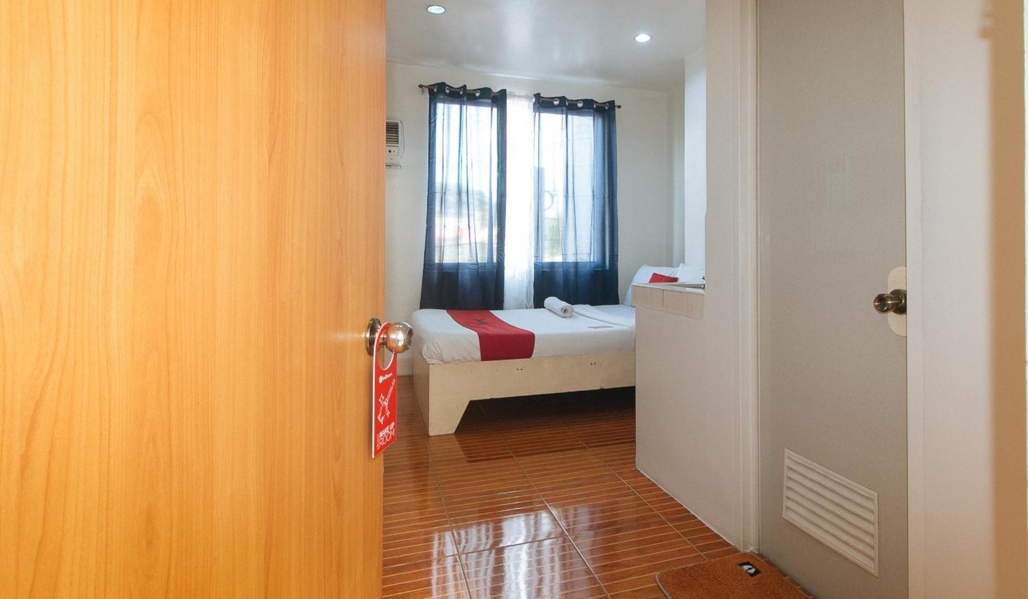 Reddoorz At Goldentown Hotel Davao City Bagian luar foto